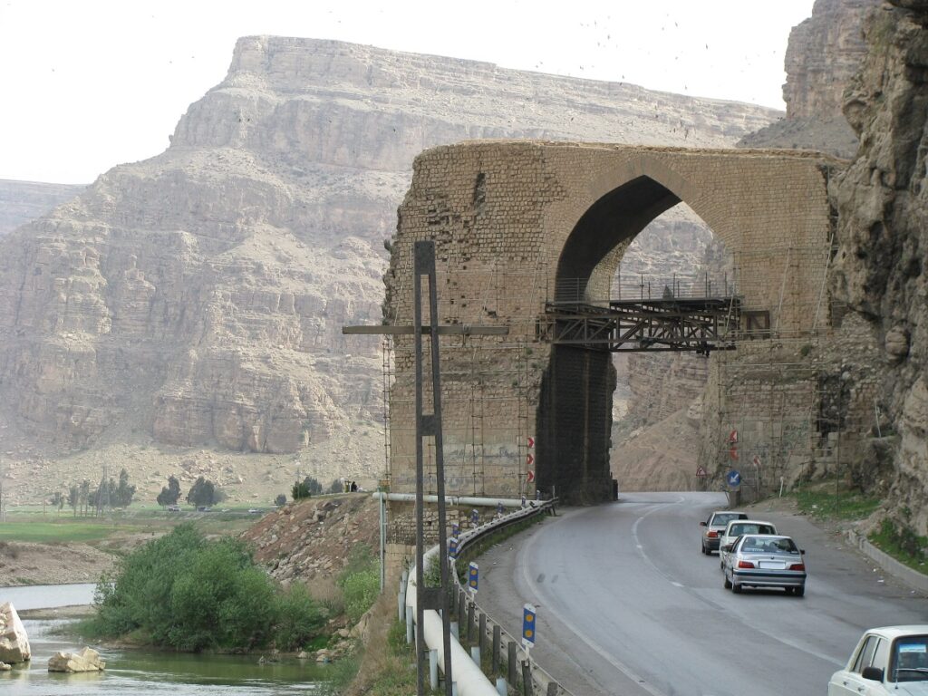 بهترین جاذبه تاریخی شهریار-پل دختر بادامک شهریار
